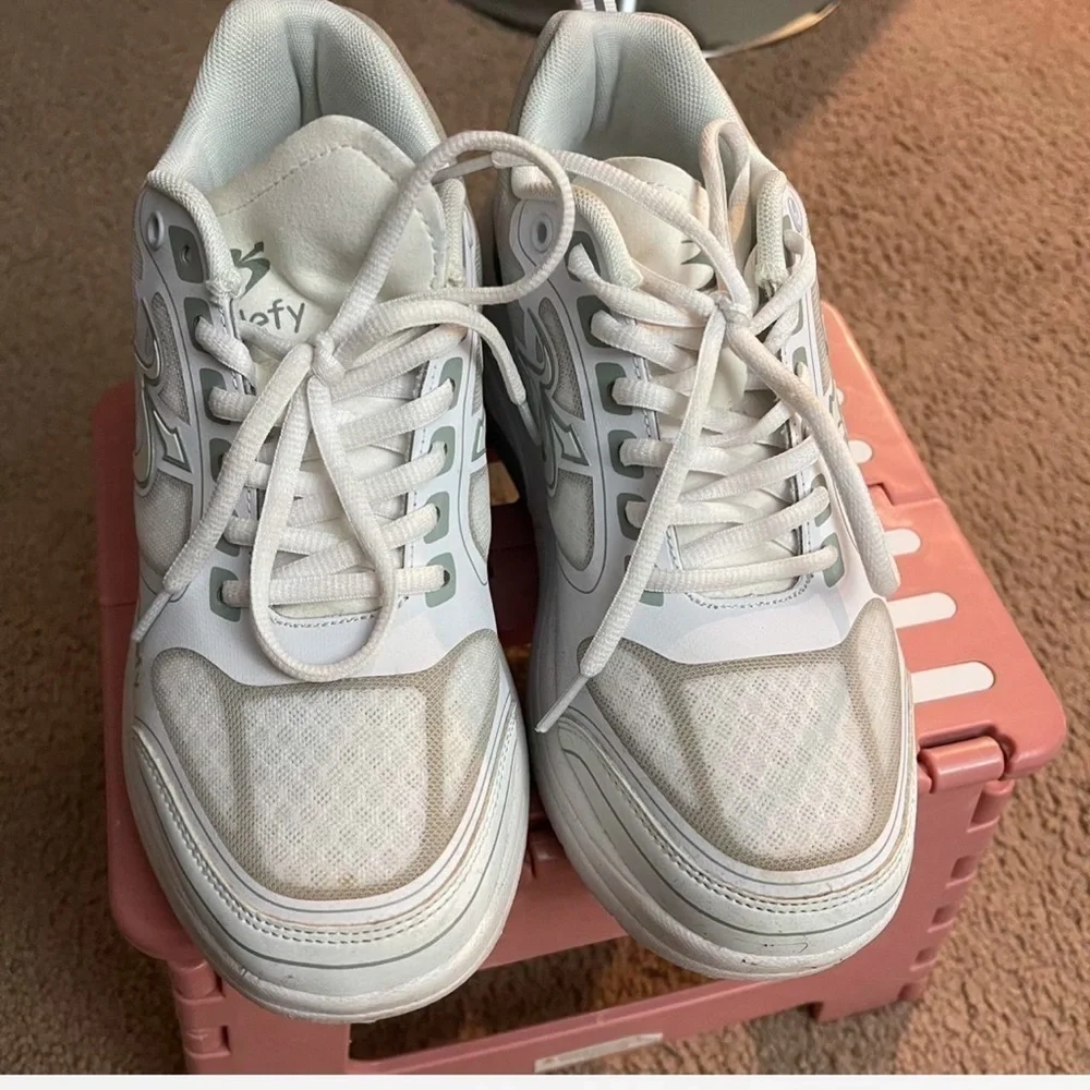 Authentic GRAVITY DEFYER ION ATHLETIC SHOES